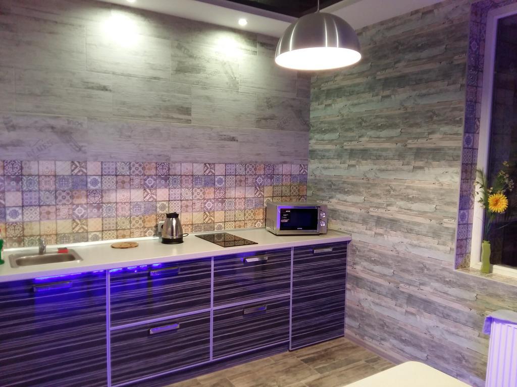 Apartment On Yuvilejnyj Avenue Kharkiv Exterior photo
