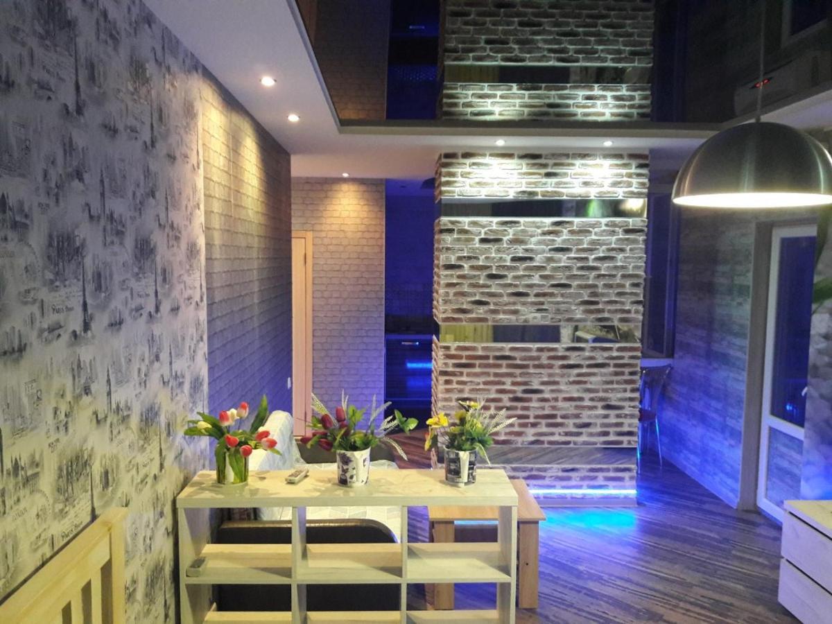 Apartment On Yuvilejnyj Avenue Kharkiv Exterior photo